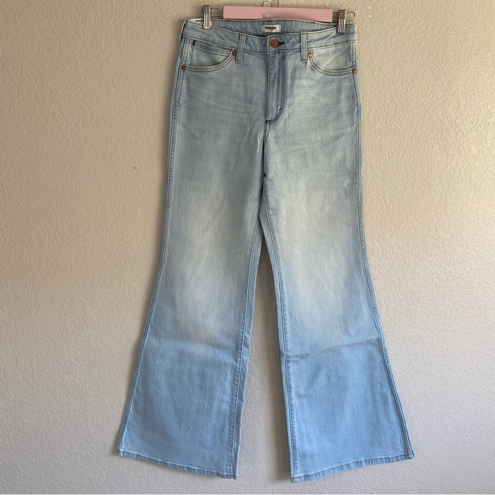 Wrangler Mid Rise Flare Wanderer 622 28x34
